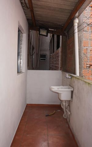 Casa para alugar com 60m², 2 quartos e sem vagaLavanderia
