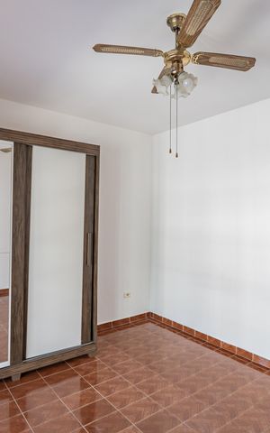 Casa para alugar com 90m², 2 quartos e 2 vagasQuarto 1