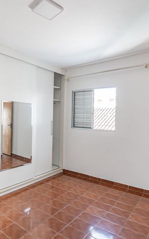 Casa para alugar com 90m², 2 quartos e 2 vagasQuarto 2