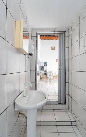 Casa para alugar com 90m², 2 quartos e 2 vagasBanheiro