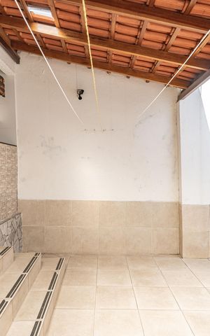 Casa para alugar com 90m², 2 quartos e 2 vagasQuintal