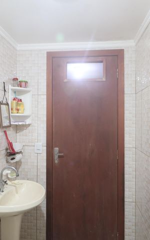 Casa à venda com 470m², 2 quartos e 7 vagasBanheiro da Suíte