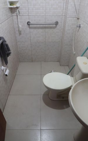 Casa à venda com 470m², 2 quartos e 7 vagasBanheiro da Suíte