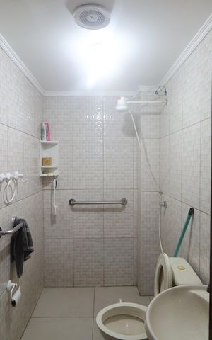 Casa à venda com 470m², 2 quartos e 7 vagasBanheiro da Suíte