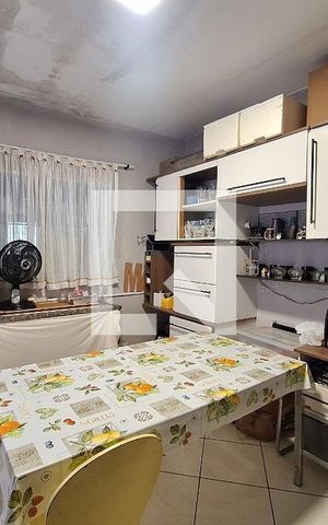 Casa à venda com 300m², 3 quartos e 4 vagas