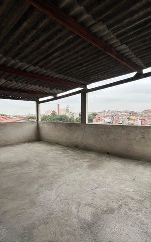 Casa à venda com 305m², 3 quartos e 3 vagas Casa à venda com 305m², 3 quartos e 3 vagasTerraço