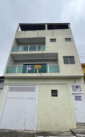 Casa à venda com 305m², 3 quartos e 3 vagas Casa à venda com 305m², 3 quartos e 3 vagasFachada