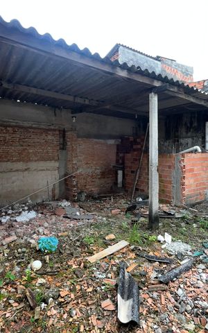 Casa à venda com 305m², 3 quartos e 3 vagas Casa à venda com 305m², 3 quartos e 3 vagasQuintal