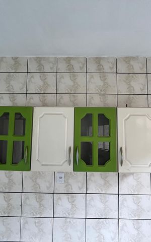 Casa à venda com 305m², 3 quartos e 3 vagas Casa à venda com 305m², 3 quartos e 3 vagasCozinha - Armários