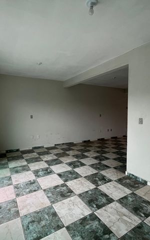 Casa à venda com 305m², 3 quartos e 3 vagas Casa à venda com 305m², 3 quartos e 3 vagasSala