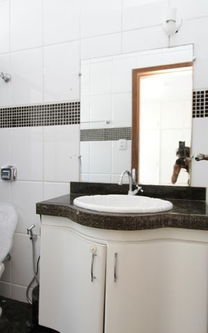 Apartamento para alugar com 200m², 2 quartos e 4 vagasBanheiro da Suíte