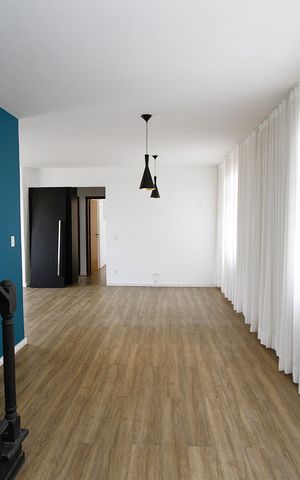 Apartamento para alugar com 200m², 2 quartos e 4 vagasSala