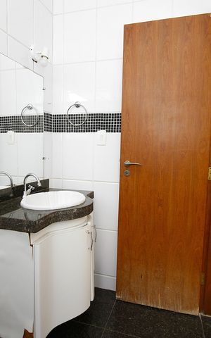 Apartamento para alugar com 200m², 2 quartos e 4 vagasBanheiro da Suíte