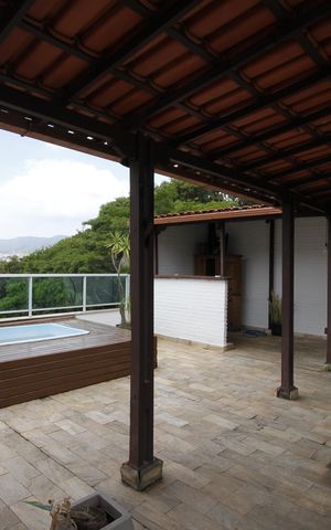 Apartamento para alugar com 200m², 2 quartos e 4 vagasCobertura