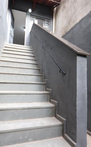 Casa para alugar com 147m², 3 quartos e sem vagaEscada