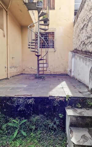 Casa à venda com 250m², 4 quartos e 1 vaga