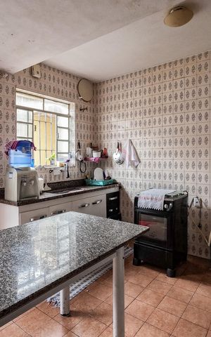 Casa à venda com 250m², 4 quartos e 1 vaga
