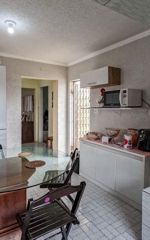 Casa à venda com 250m², 4 quartos e 1 vaga