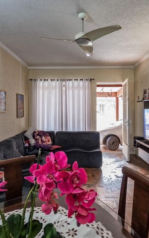 Casa à venda com 250m², 4 quartos e 1 vaga