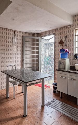 Casa à venda com 250m², 4 quartos e 1 vaga