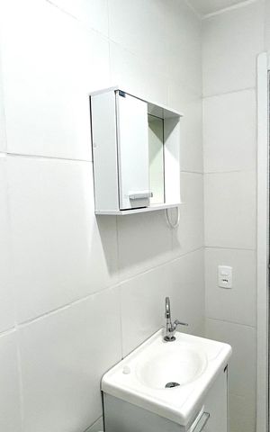 Apartamento para alugar com 33m², 2 quartos e sem vaga Apartamento para alugar com 33m², 2 quartos e sem vagaBanheiro
