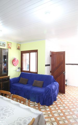 Casa para alugar com 90m², 3 quartos e 3 vagasSala