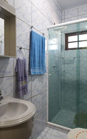 Casa para alugar com 90m², 3 quartos e 3 vagasBanheiro