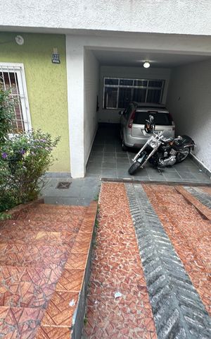 Casa para alugar com 250m², 3 quartos e 2 vagas Casa para alugar com 250m², 3 quartos e 2 vagasGaragem