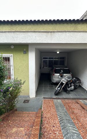 Casa para alugar com 250m², 3 quartos e 2 vagas Casa para alugar com 250m², 3 quartos e 2 vagasGaragem