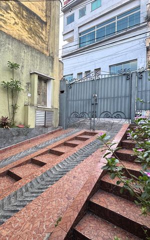 Casa para alugar com 250m², 3 quartos e 2 vagas Casa para alugar com 250m², 3 quartos e 2 vagasGaragem