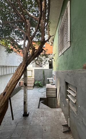 Casa para alugar com 250m², 3 quartos e 2 vagas Casa para alugar com 250m², 3 quartos e 2 vagasQuintal