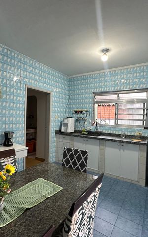 Casa para alugar com 250m², 3 quartos e 2 vagas Casa para alugar com 250m², 3 quartos e 2 vagasCozinha