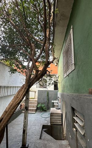 Casa para alugar com 250m², 3 quartos e 2 vagas Casa para alugar com 250m², 3 quartos e 2 vagasQuintal