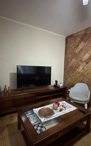 Casa para alugar com 250m², 3 quartos e 2 vagas Casa para alugar com 250m², 3 quartos e 2 vagasSala