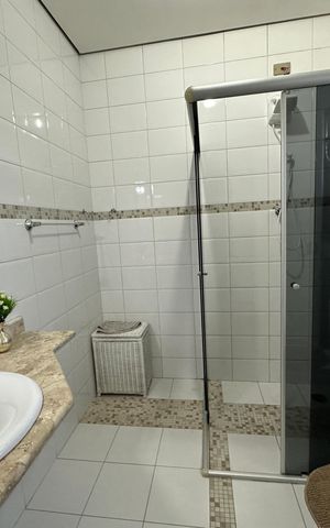 Casa para alugar com 250m², 3 quartos e 2 vagas Casa para alugar com 250m², 3 quartos e 2 vagasBanheiro
