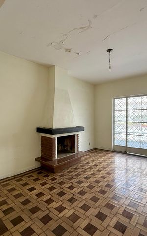 Casa para alugar com 200m², 2 quartos e 2 vagasSala