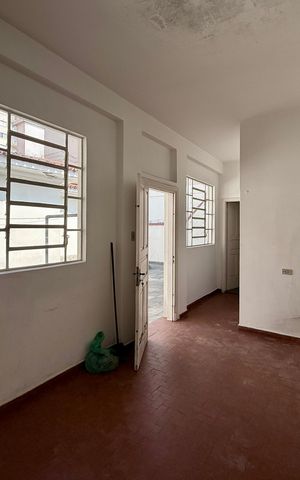 Casa para alugar com 200m², 2 quartos e 2 vagasÁrea de Serviço
