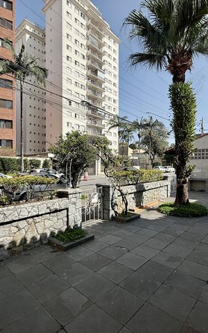 Casa para alugar com 200m², 2 quartos e 2 vagasVaranda