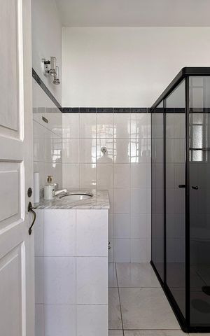 Casa para alugar com 200m², 2 quartos e 2 vagasBanheiro de Serviço