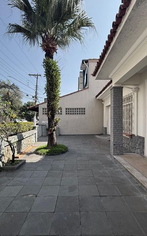Casa para alugar com 200m², 2 quartos e 2 vagasVaranda