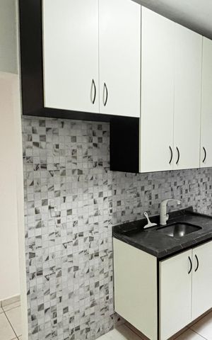 Apartamento à venda com 49m², 2 quartos e 1 vaga Apartamento à venda com 49m², 2 quartos e 1 vagaCozinha e Área de Serviço