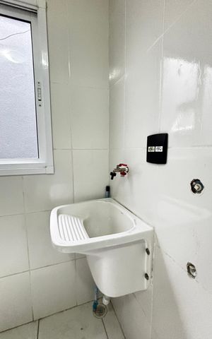 Apartamento à venda com 49m², 2 quartos e 1 vaga Apartamento à venda com 49m², 2 quartos e 1 vagaCozinha e Área de Serviço