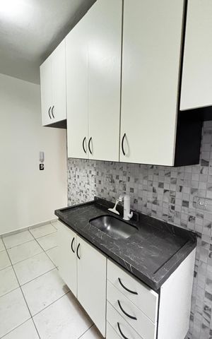 Apartamento à venda com 49m², 2 quartos e 1 vaga Apartamento à venda com 49m², 2 quartos e 1 vagaCozinha e Área de Serviço