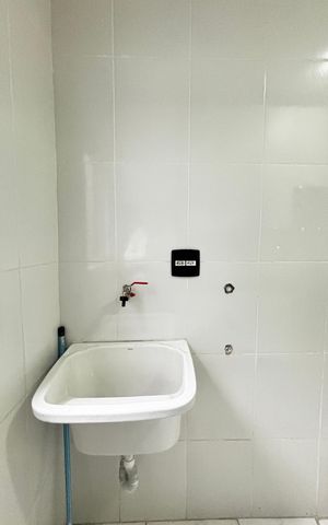 Apartamento à venda com 49m², 2 quartos e 1 vaga Apartamento à venda com 49m², 2 quartos e 1 vagaCozinha e Área de Serviço