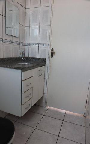 Apartamento para alugar com 61m², 3 quartos e sem vagaBanheiro