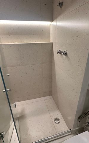 Apartamento à venda com 89m², 2 quartos e 2 vagas Apartamento à venda com 89m², 2 quartos e 2 vagasBanheiro Social