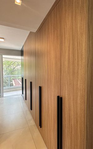 Apartamento à venda com 89m², 2 quartos e 2 vagas Apartamento à venda com 89m², 2 quartos e 2 vagasCloset da suíte