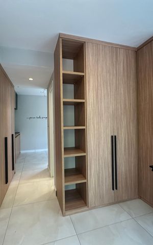 Apartamento à venda com 89m², 2 quartos e 2 vagas Apartamento à venda com 89m², 2 quartos e 2 vagasCloset da suíte