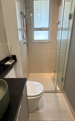 Apartamento à venda com 89m², 2 quartos e 2 vagas Apartamento à venda com 89m², 2 quartos e 2 vagasBanheiro da Suíte