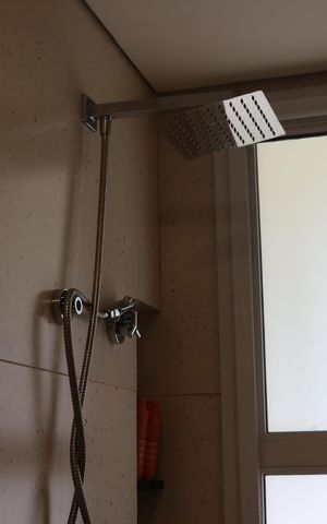Apartamento à venda com 89m², 2 quartos e 2 vagas Apartamento à venda com 89m², 2 quartos e 2 vagasBanheiro da Suíte